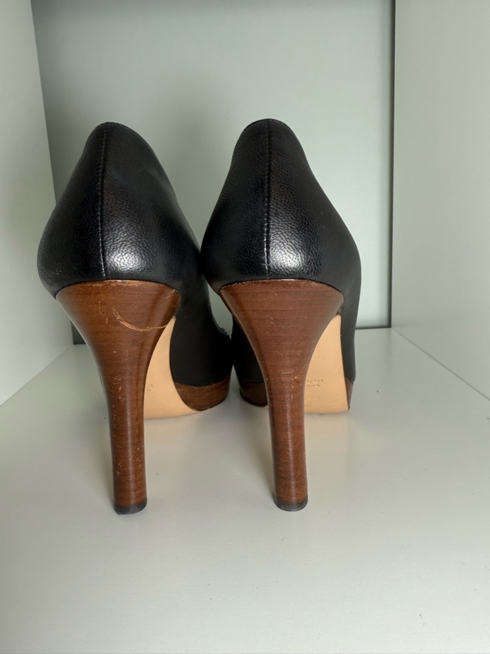 Gucci Classic Black Leather Platform Pump - Women's Heels - Picture 5 of 6